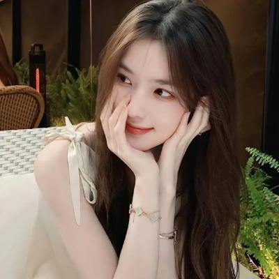顶流女星绯闻澄清适得其反，服务器被挤瘫痪，前后半年持续发酵